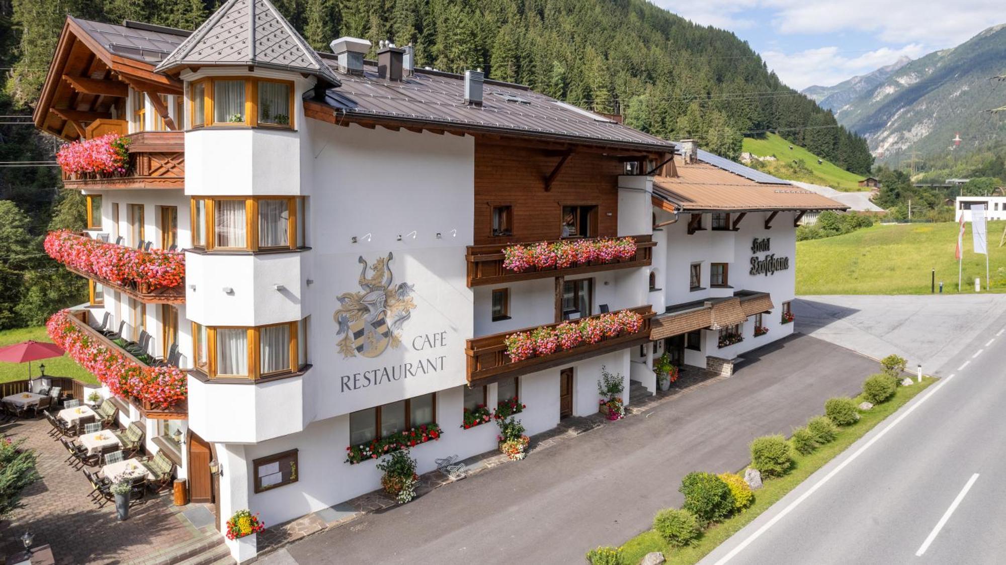 Hotel Troschana เฟลียร์ช ภายนอก รูปภาพ